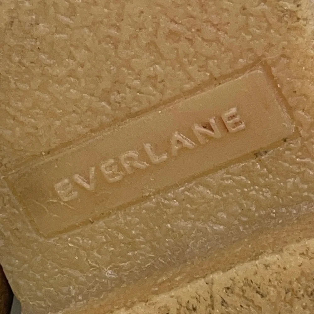 Everlane classic chelsea